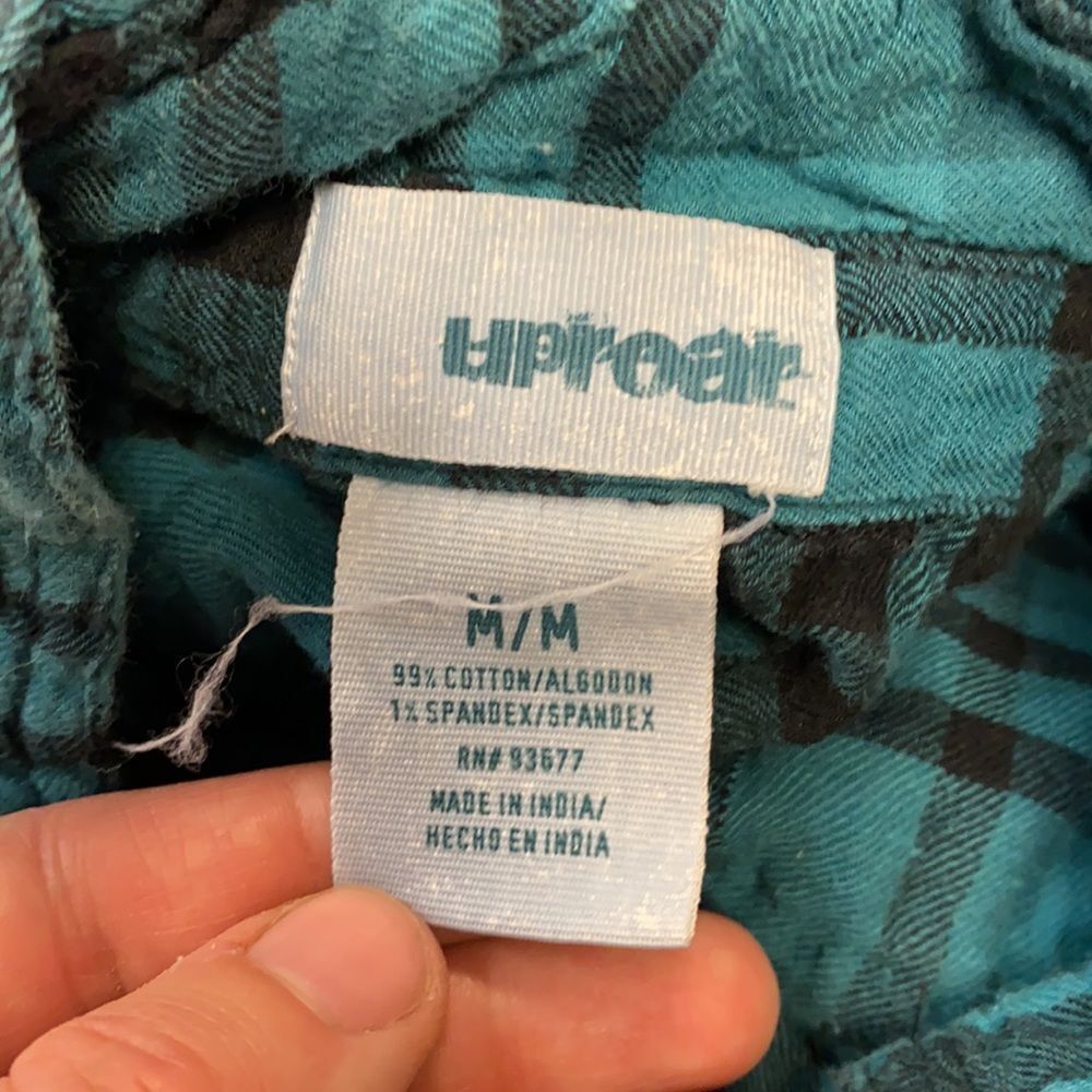 Uproar Checkered Button down sz. M - Picture 2 of 2